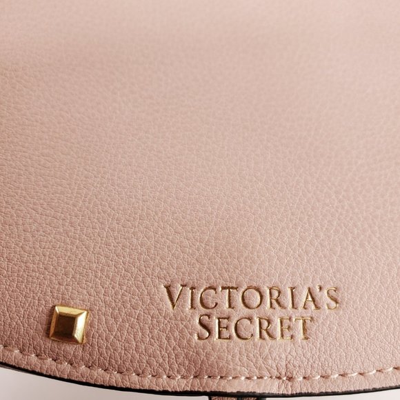 Victoria's Secrets Crossbody Saddle Bag Purse Pink Blush Studded Faux Leather - Picture 13 of 15